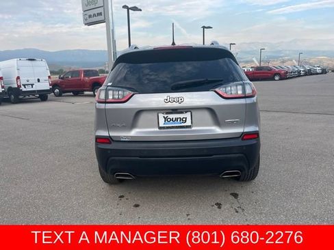 Used 2019 Jeep Cherokee Latitude Plus w/ Comfort/Convenience Group AWD/4WD image 5