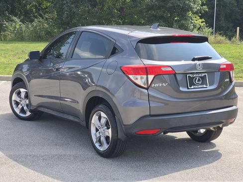Used 2019 Honda HR-V LX image 8