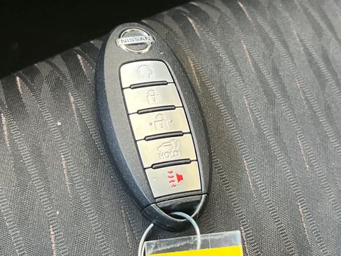 Used 2019 Nissan Rogue SV w/ Sun & Sound Touring Package AWD/4WD image 29