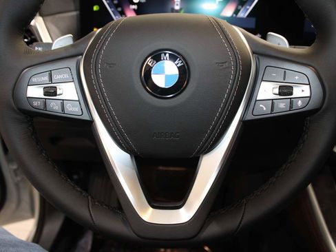 Used 2026 BMW X5 sDrive40i w/ Climate Comfort Package image 21