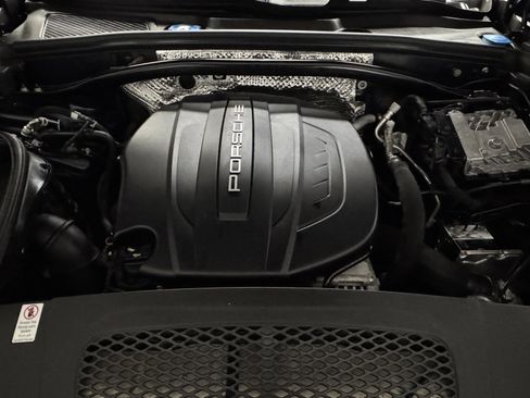 Used 2019 Porsche Macan image 39