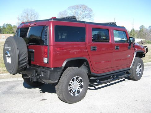 Used 2005 HUMMER H2 w/ Preferred Equipment Group image 7