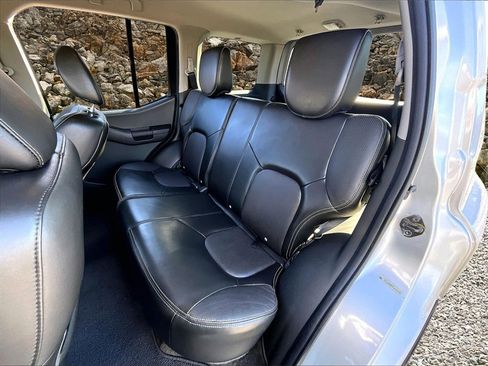 Used 2015 Nissan Xterra PRO-4X w/ Pro-4x Leather Package image 22