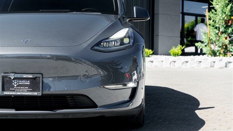 Used 2022 Tesla Model Y Performance AWD/4WD image 10