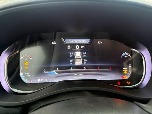 New 2026 RAM 2500 Laramie AWD/4WD image 9