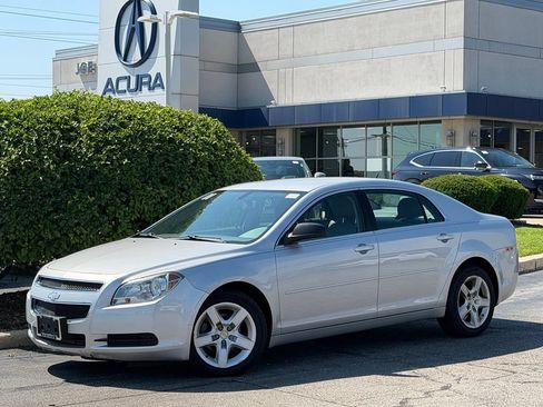 Used 2011 Chevrolet Malibu LS FWD image 1