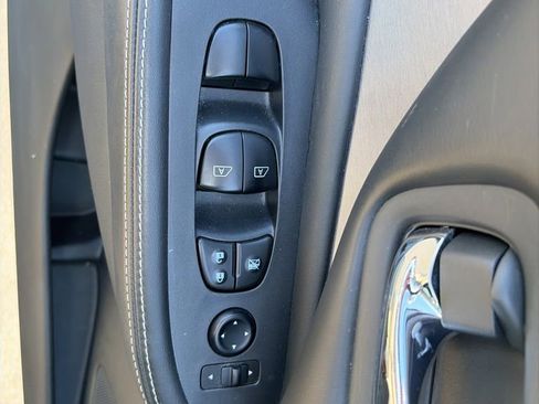 Used 2020 Nissan Murano SV AWD/4WD image 15