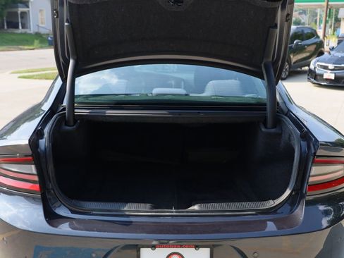 Used 2017 Dodge Charger SE w/ Popular Equipment Group image 25