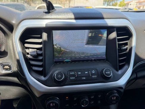 Used 2018 GMC Acadia SLT AWD/4WD image 20
