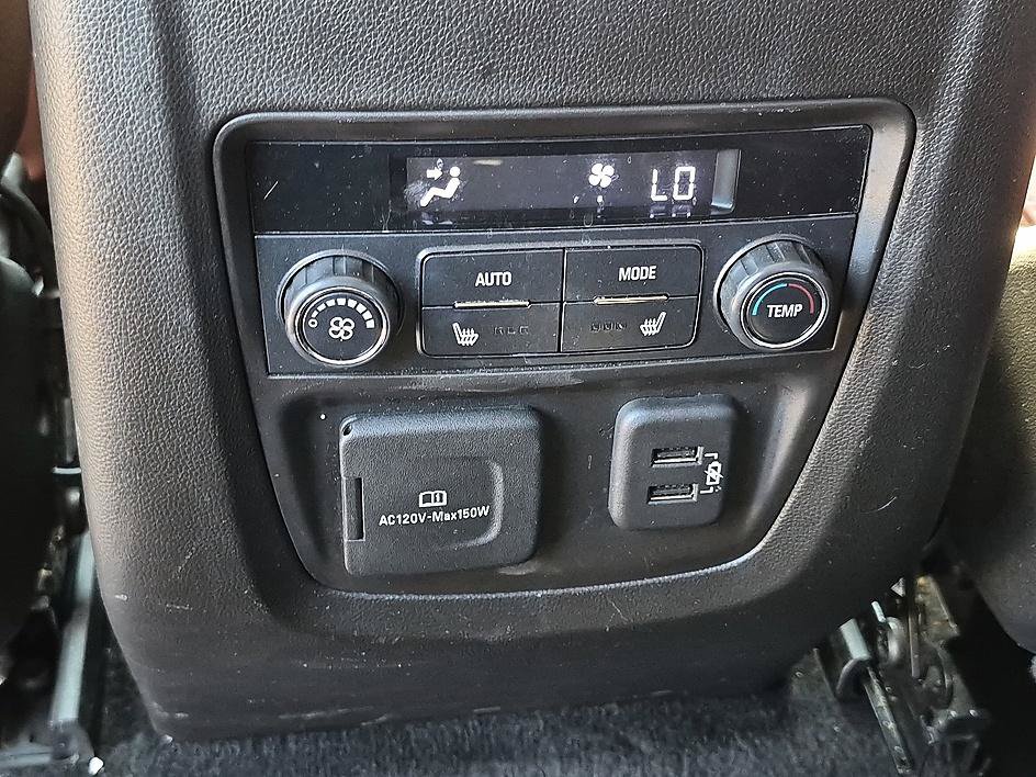 Certified 2019 Buick Enclave Avenir w/ Avenir Technology Package FWD image 33