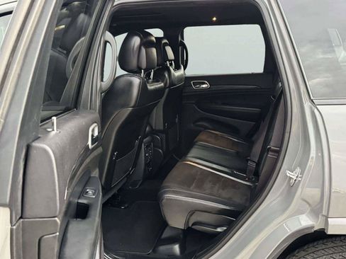 Used 2020 Jeep Grand Cherokee Altitude AWD/4WD image 33