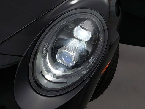 Certified 2019 Porsche 911 Turbo image 30