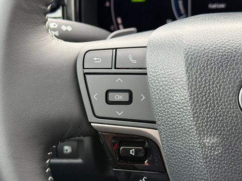 New 2026 Toyota Camry SE image 27