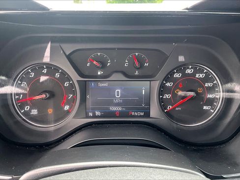 Used 2020 Chevrolet Camaro LT RWD image 27