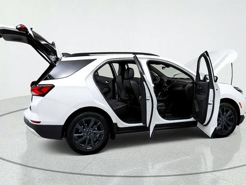 Used 2024 Chevrolet Equinox RS w/ RS Leather Package AWD/4WD image 13