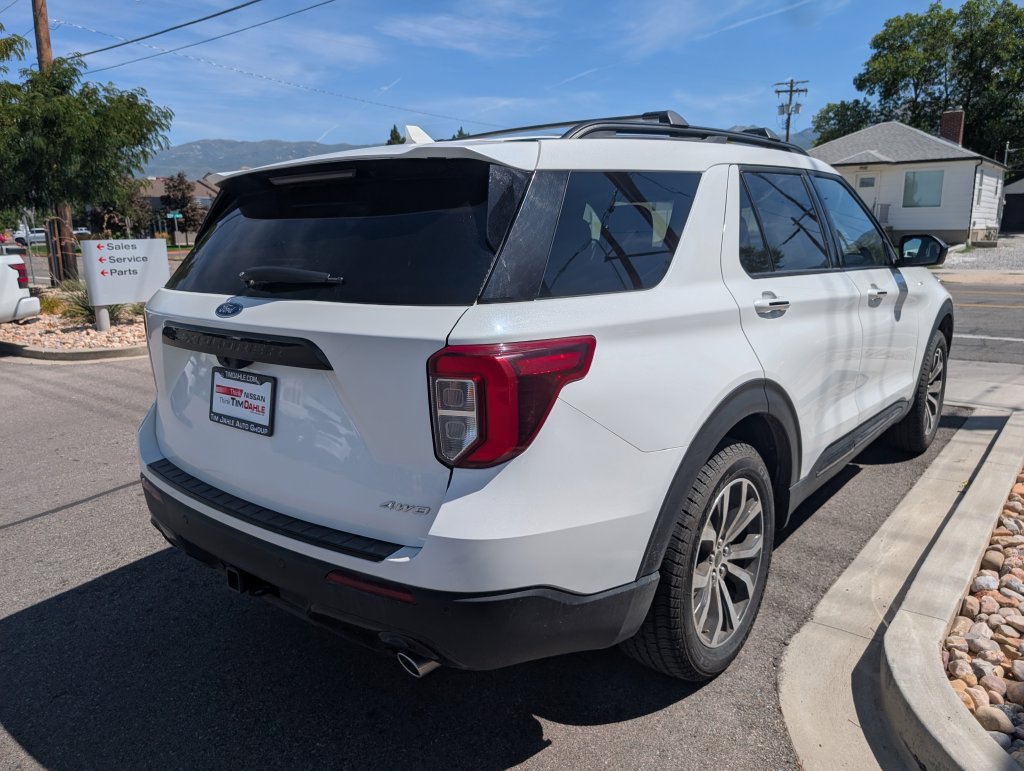 Used 2024 Ford Explorer ST-Line w/ Class IV Trailer Tow Package AWD/4WD image 5