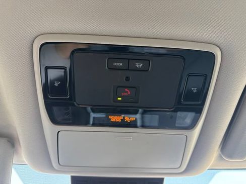 Used 2026 Toyota Grand Highlander XLE FWD image 34