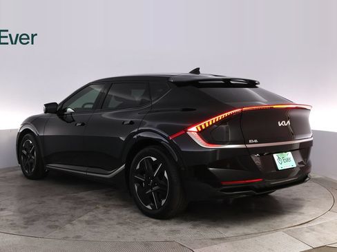 Used 2025 Kia EV6 Wind RWD image 17