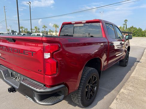 Used 2021 Chevrolet Silverado 1500 LT Trail Boss w/ Convenience Package II AWD/4WD image 5