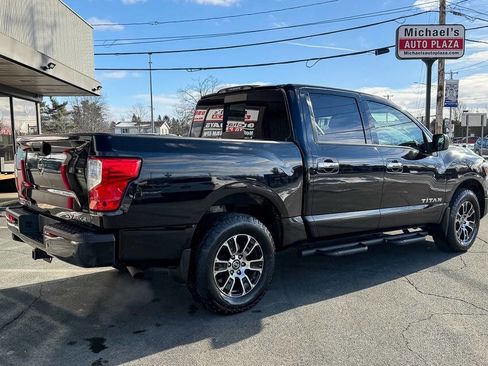 Used 2021 Nissan Titan SV w/ Accessory Utility Package image 4