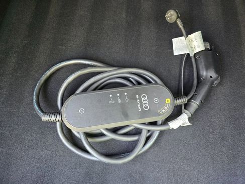 Used 2023 Audi Q4 e-tron Premium w/ Convenience Package image 55