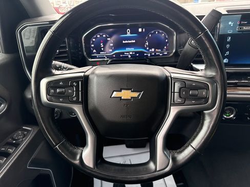 Used 2023 Chevrolet Silverado 1500 LT image 18