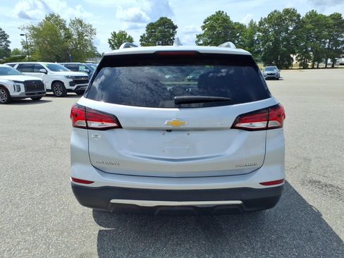 Used 2022 Chevrolet Equinox Premier FWD image 4