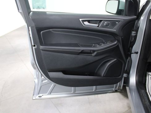 Used 2022 Ford Edge Titanium image 27