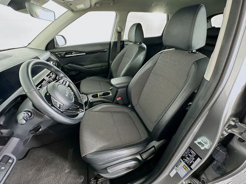 Used 2025 Kia Seltos S FWD image 13