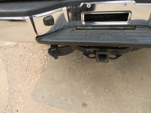Used 2015 Nissan Titan SV w/ Tow Package AWD/4WD image 22