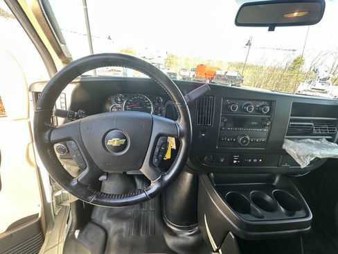 Used 2021 Chevrolet Express 2500 w/ Driver Convenience Package image 19