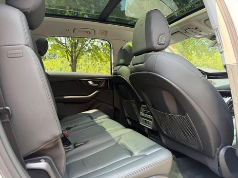 Used 2022 Audi Q7 3.0T Premium AWD/4WD image 10