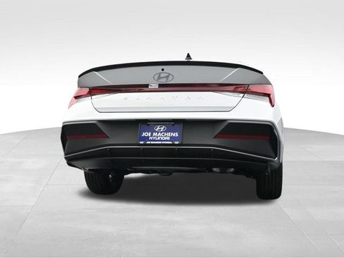 Certified 2026 Hyundai Elantra Sport FWD image 35
