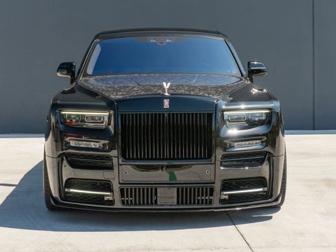Used 2024 Rolls-Royce Phantom Sedan w/ The Phantom Package RWD image 4