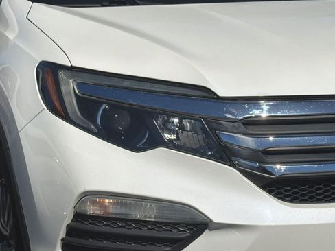 Used 2017 Honda Pilot EX-L image 8