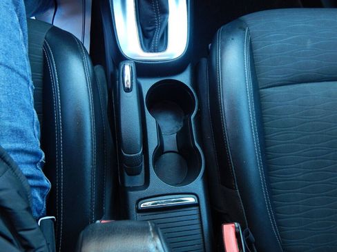 Used 2016 Buick Encore Convenience FWD image 31
