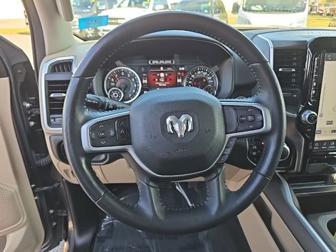 Certified 2022 RAM 1500 Big Horn image 23