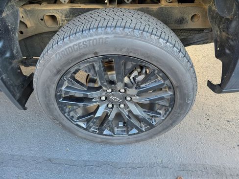 Used 2022 Chevrolet Silverado 1500 LT image 9