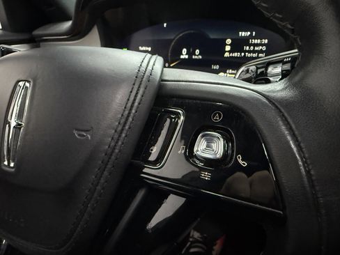 Used 2022 Lincoln Aviator Reserve w/ Equipment Group 201A image 18