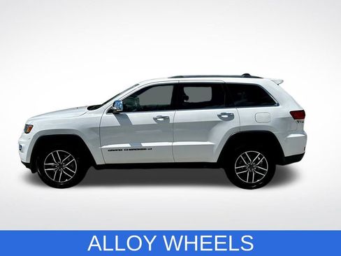 Used 2022 Jeep Grand Cherokee Limited image 3