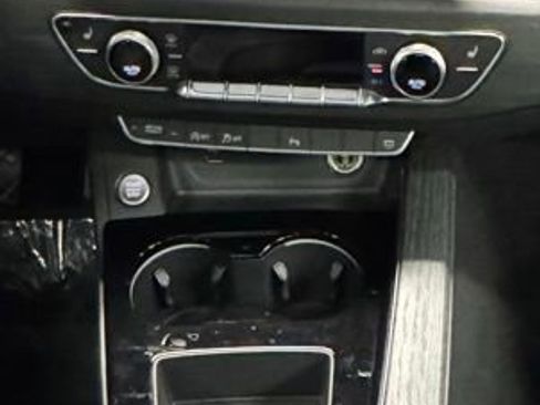 Used 2021 Audi A4 2.0T Premium w/ Convenience Package image 17