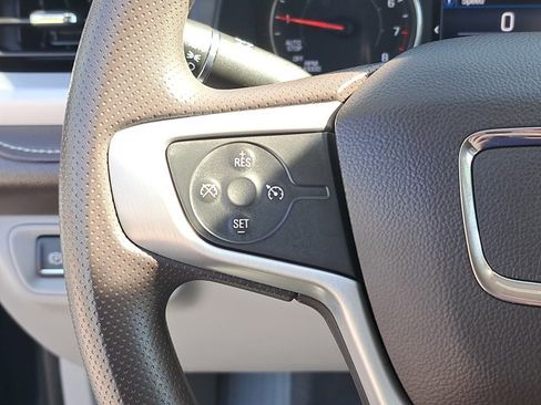 Used 2021 GMC Acadia SLE image 24