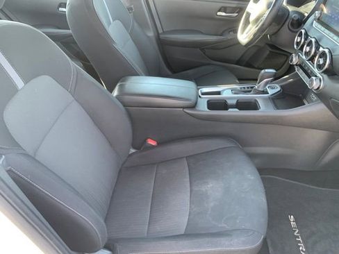 Used 2023 Nissan Sentra SV image 29