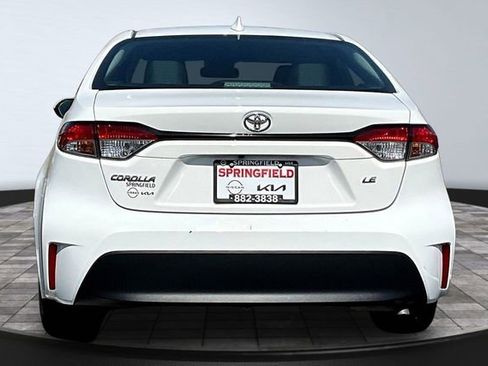 Used 2024 Toyota Corolla LE FWD image 5