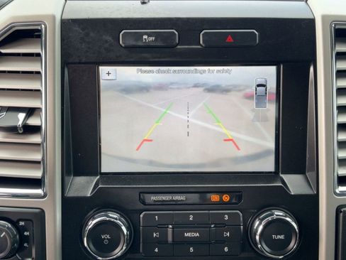 Used 2017 Ford F250 Lariat image 24