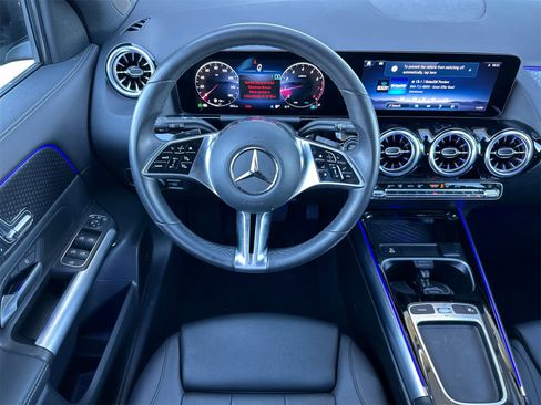 Certified 2025 Mercedes-Benz GLA 250 image 16