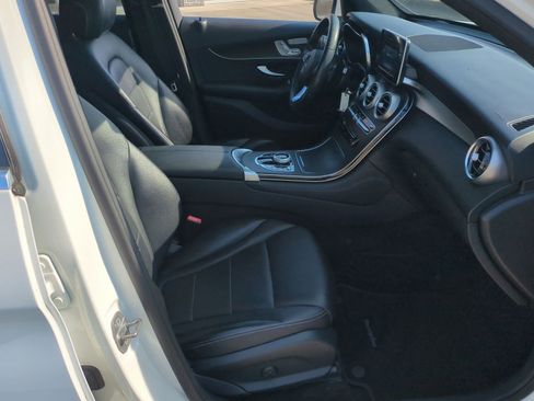 Used 2017 Mercedes-Benz GLC 300 image 25