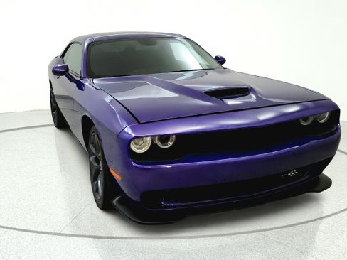 Used 2023 Dodge Challenger SXT w/ Blacktop Package RWD image 2