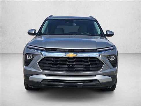 Certified 2025 Chevrolet TrailBlazer LT FWD image 2