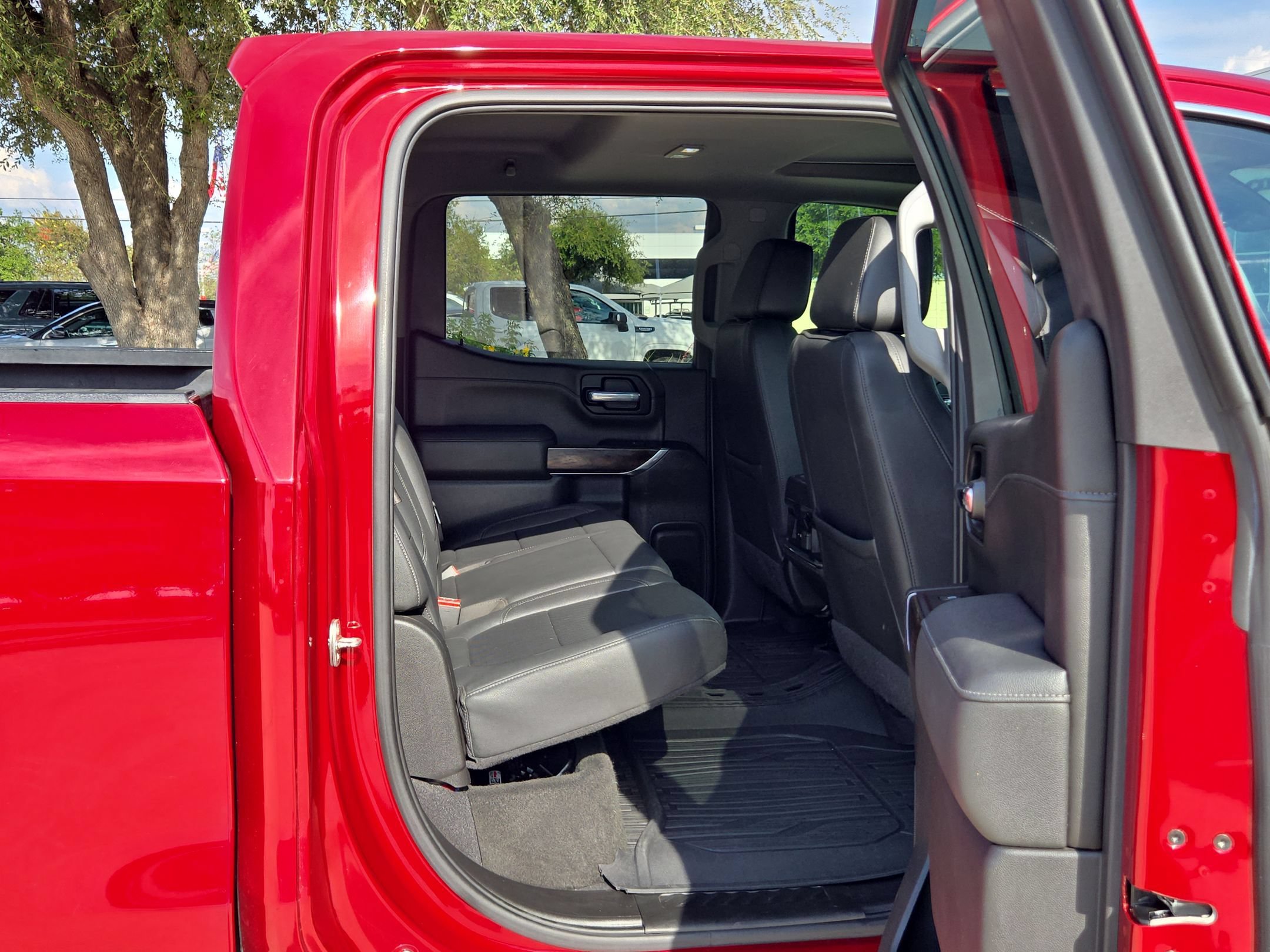 Certified 2022 GMC Sierra 1500 SLT RWD image 24